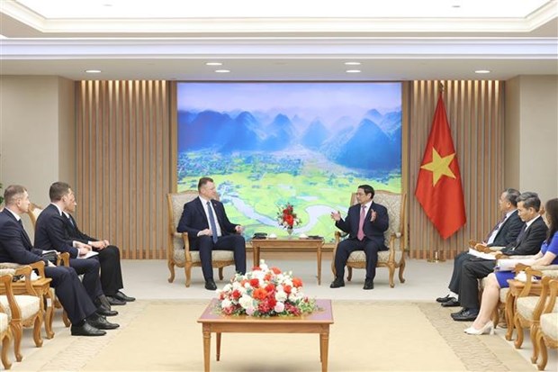 越南政府总理范明政会见白俄罗斯紧急情况部部长瓦迪姆·辛亚夫斯基 hinh anh 2