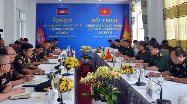 越柬两国防务合作关系取得许多积极、突出的成就 hinh anh 1