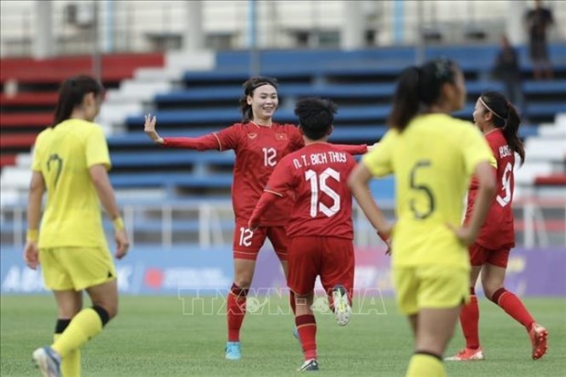 第32届东运会：越南女足获开门红 hinh anh 1