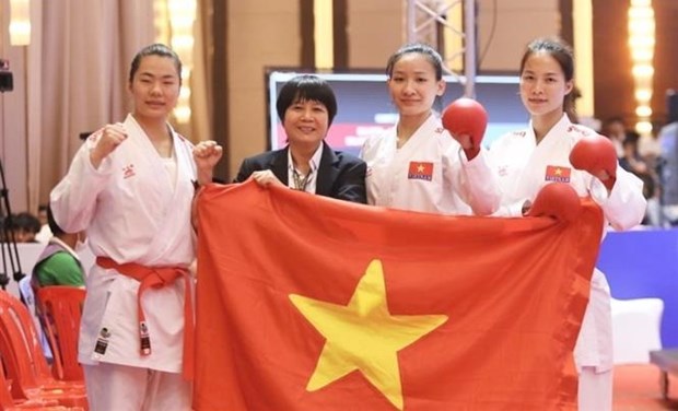 第32届东运会：越南空手道共摘下6枚金牌 是既定目标的两倍 hinh anh 1