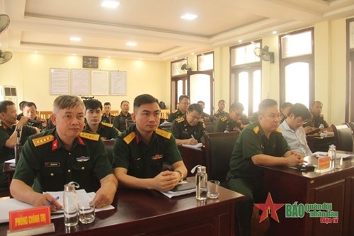 山罗省军事指挥部为老挝人民军干部开办后勤业务培训班 hinh anh 1