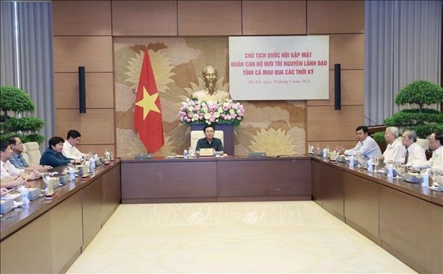 国会主席王廷惠：金瓯省经济发展与社会保障齐头并进 hinh anh 1