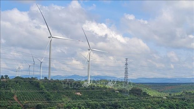 越南对已完成的风力发电和太阳能发电项目加快发放电力业务许可证 hinh anh 2