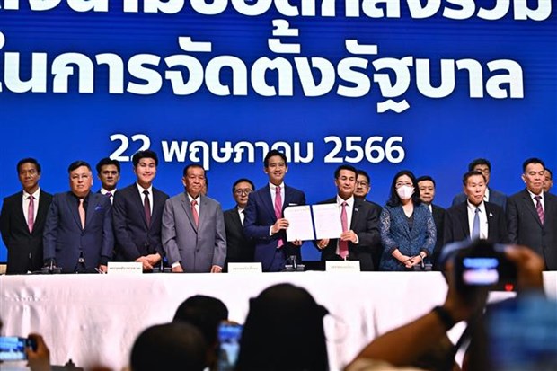 泰国8个政党就组建联合政府签署谅解备忘录 hinh anh 1