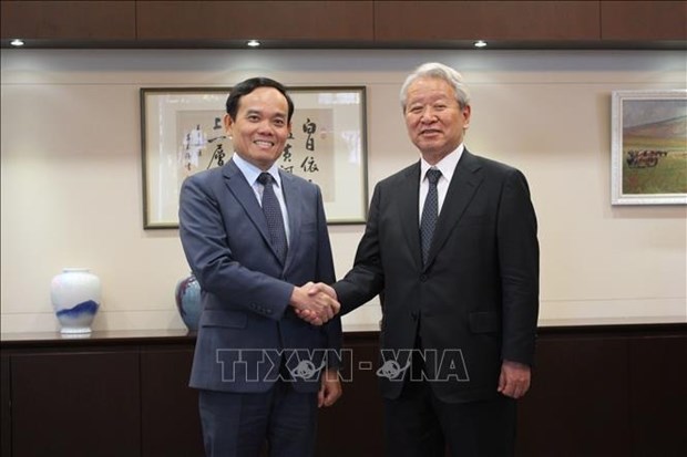 越南政府副总理陈流光对日本进行工作访问 hinh anh 3
