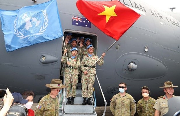 越南愿意与国际合作共同维护世界的稳定与和平 hinh anh 2