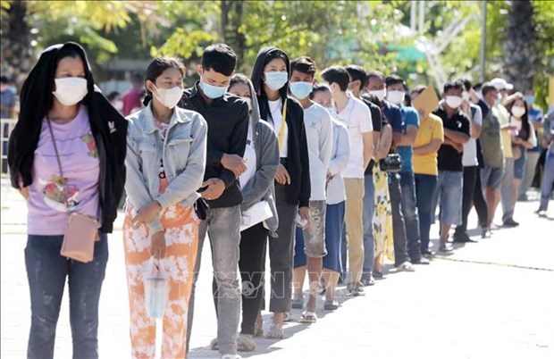 柬埔寨大选：政府决定允许全国劳动者放假三天 hinh anh 1