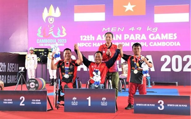 第12届东南亚残疾人运动会：第一个比赛日越南位列奖牌榜第二 hinh anh 2