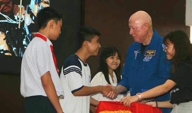 2023年越南后江太空周活动：激发年轻一代对太空的兴趣 hinh anh 2