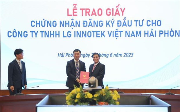 韩国LG Innotek在越南增资超10亿美元 hinh anh 1