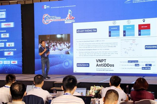越南积极寻找在智能时代的互联网治理解决方案 hinh anh 1