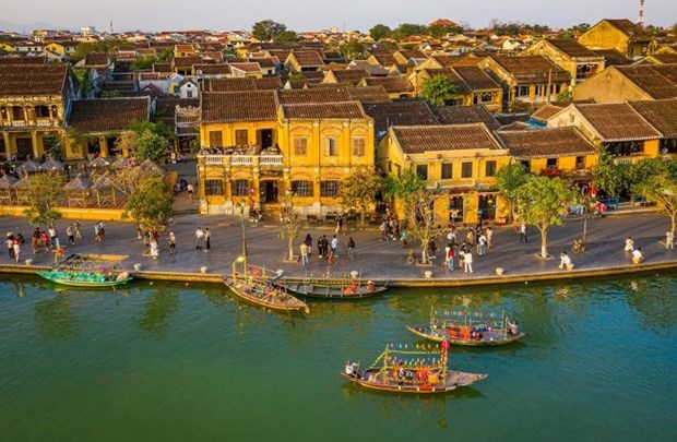 《旅游休闲》杂志：越南会安古镇和胡志明市跻身2023年亚洲最受欢迎的15个城市之列 hinh anh 2