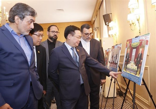 越南国会主席王廷惠在伊朗政治与国际问题研究所发表重要讲话 hinh anh 3