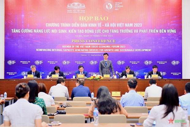 2023年越南经济社会论坛：为增长和可持续发展创造动力 hinh anh 1