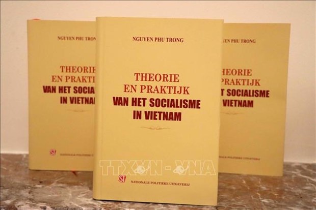 国际友人高度评价阮富仲总书记关于越南社会主义的书籍 hinh anh 1