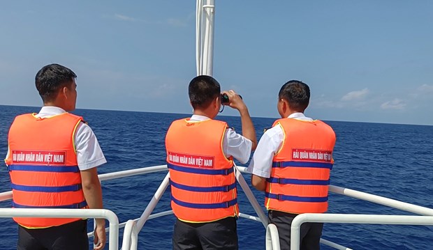 越南政府总理指示紧急搜救双子西岛附近两艘沉没渔船失踪渔民 hinh anh 2
