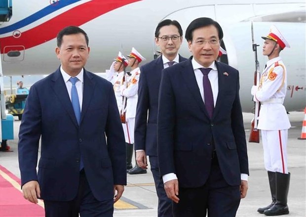 柬埔寨首相洪玛奈抵达河内 开始对越南的正式访问 hinh anh 1
