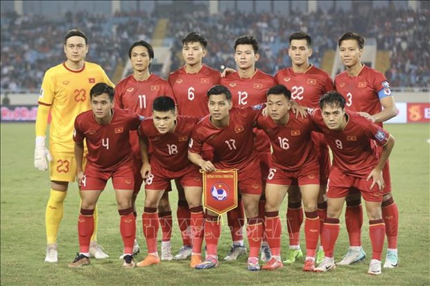 越南男足位列东南亚首位和世界第94位 hinh anh 1