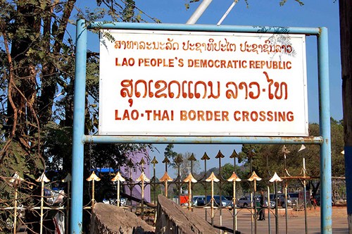 老挝和泰国加强边境安全合作 hinh anh 1