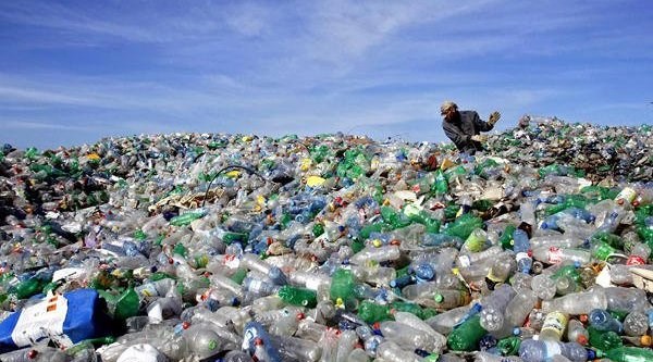 马来西亚提出税收优惠以减少塑料垃圾 hinh anh 1