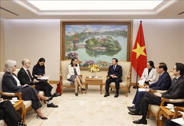 越南与加拿大促进应对气候变化和发展可再生能源领域的合作关系 hinh anh 1