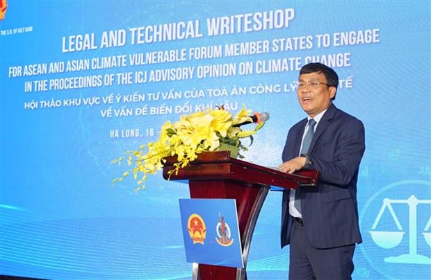 越南外交部常务副部长阮明宇：越南高度重视与各国携手共同应对气候变化 hinh anh 2