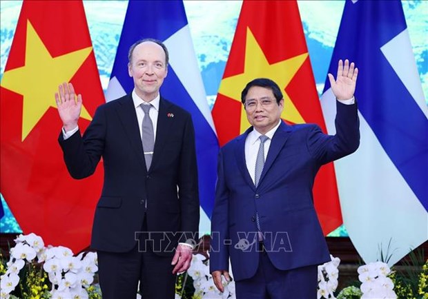 越南政府总理范明政会见芬兰议会议长尤西·哈拉阿霍 hinh anh 1
