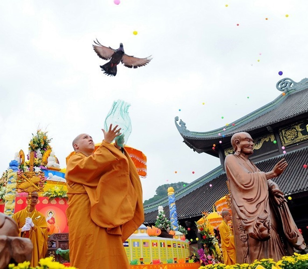 📝时评：越南努力保障和促进人民的宗教信仰自由权利 hinh anh 3