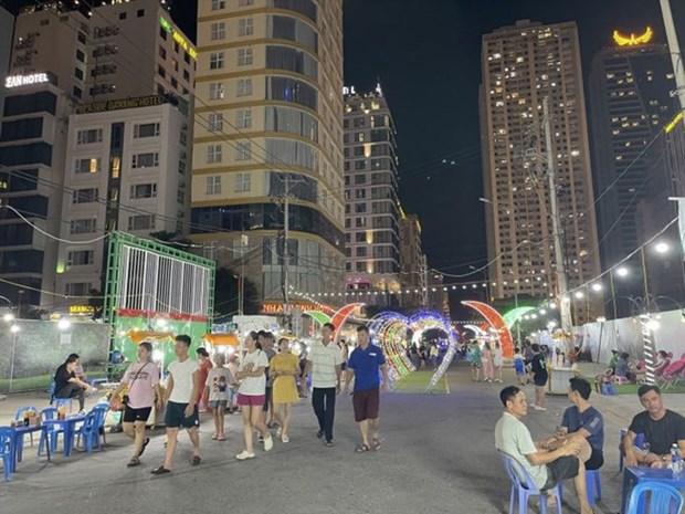 岘港市推动步行街建设 促进夜间经济发展 hinh anh 1
