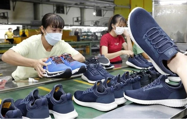 越南跻身全球三大鞋类出口国之列 hinh anh 1