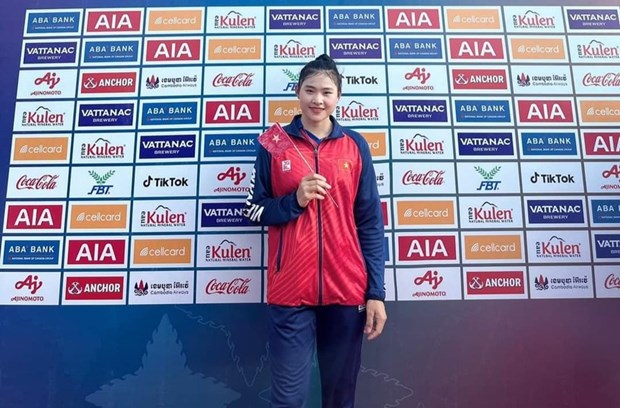 越南皮划艇运动员叶氏香在2024年亚洲皮划艇锦标赛夺得金牌 hinh anh 1