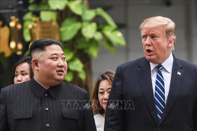 美国总统特朗普和朝鲜最高领导人金正恩一对一